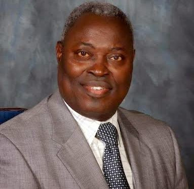 Pastor Kumuyi Denies Banning Ipads & Phones In His Church 